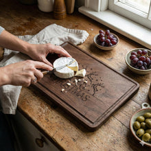 Load image into Gallery viewer, Christmas Reindeer Engraving Cutting Board