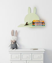 טען תמונה לגלריה, מדף מעוצב לחדר ילדים, מדפים לחדרי ילדים, מדף לחדר ילדים,עיצוב חדרי ילדים, חדרי ילדים מעוצבים, עיצוב חדר לבת, מתנה ליולדת,מדפים לספרים, מדפים יפים,מדפים מעץ מלא,מדף מעץ מלא