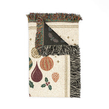 Load image into Gallery viewer, Vintage Ornament Pattern Woven Blanket
